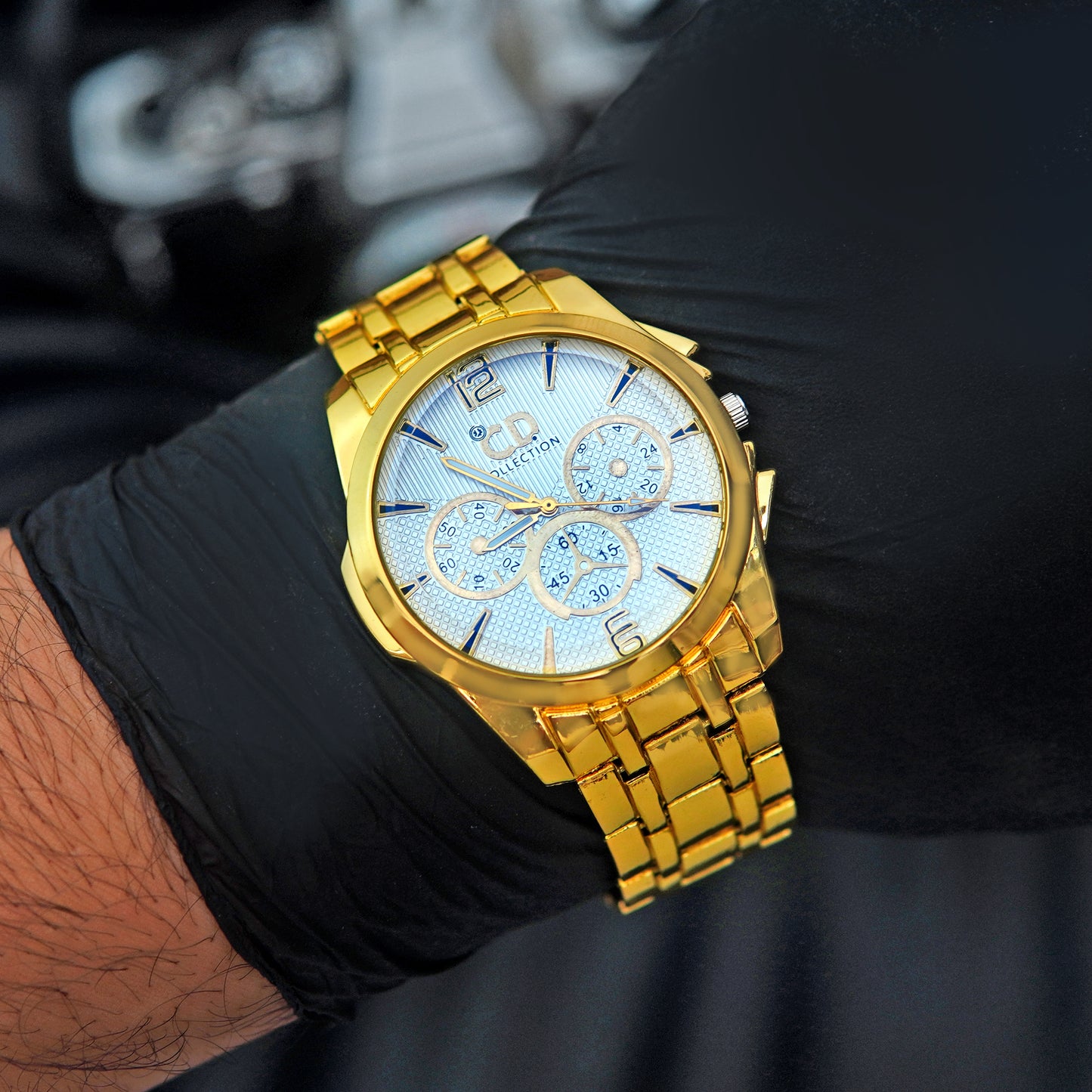 Stainless Gold Band Quartz Wrist Watch Black CD Collection Turntable Dial Men