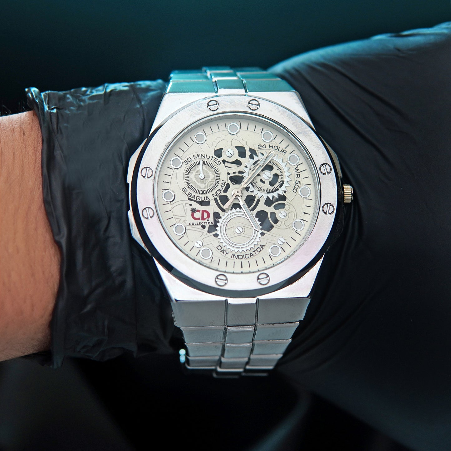 Stainless Silver Band Quartz Wrist Watch Silver CD Collection Turntable Dial Men